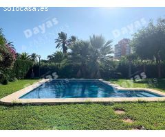 Casa en Alquiler en Torrevieja, Alicante
