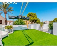 Chalet en Venta en Orihuela Costa, Alicante