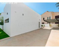 Chalet en Venta en Orihuela Costa, Alicante