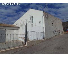 Nave Industrial en Venta en Orihuela, Alicante