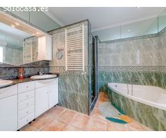 Chalet en Venta en Orihuela Costa, Alicante