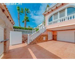 Chalet en Venta en Orihuela Costa, Alicante