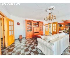 Casa con Finca en Venta en Barrio Viejo de Callosa de Segura, Alicante