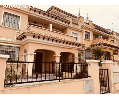 Casa Adosada en Venta en Torrevieja, Alicante