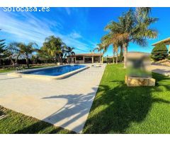 Villa en Venta en Orihuela, Alicante