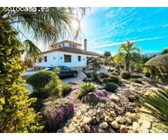 Villa en Venta en Orihuela, Alicante