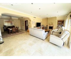 Villa en Venta en Orihuela, Alicante
