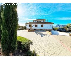 Villa en Venta en Orihuela, Alicante
