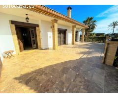 Villa en Venta en Orihuela, Alicante