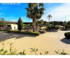 Villa en Venta en Orihuela, Alicante