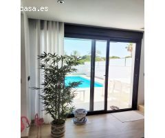 Chalet en Venta en Orihuela Costa, Alicante