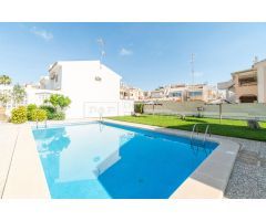 Adosado en Venta en Torrevieja, Alicante