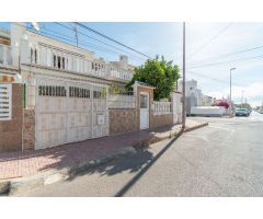 Adosado en Venta en Torrevieja, Alicante