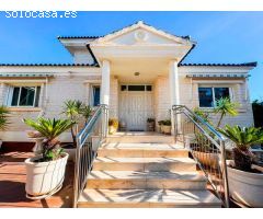 Villa en Venta en Torrevieja, Alicante