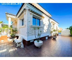 Villa en Venta en Torrevieja, Alicante