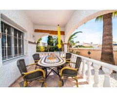 Villa en Venta en Orihuela Costa, Alicante
