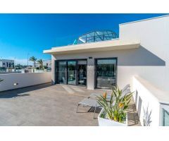 Villa en Venta en Orihuela Costa, Alicante