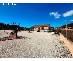 Casa en Venta en Hondón de las Nieves, Alicante