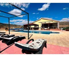 Casa en Venta en Hondón de las Nieves, Alicante