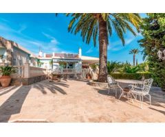 Chalet en Venta en Alfas Del Pi (L`), Alicante