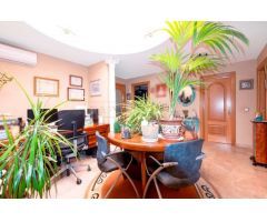 Chalet en Venta en Alfas Del Pi (L`), Alicante