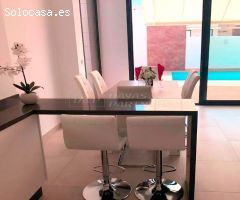 Chalet en Alquiler en Pilar de la Horadada, Alicante