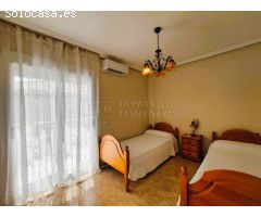 Chalet Pareado en Venta en Torrevieja, Alicante