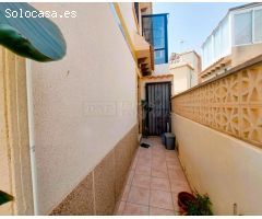 Chalet Pareado en Venta en Torrevieja, Alicante