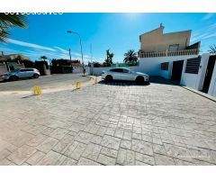 Villa en Venta en Torrevieja, Alicante