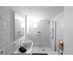 SE VENDE PISAZO REFORMADO EN SANTA CATALINA ( PARKING INCLUIDO)