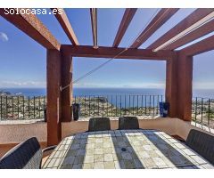 Apartamento dúplex en Benitachell con vistas al mar