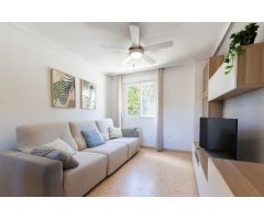 Apartamento en Gandía con plaza de garaje, trastero, piscina y pista de tenis