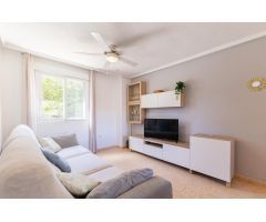 Apartamento en Gandía con plaza de garaje, trastero, piscina y pista de tenis