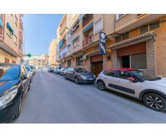 Venta de Bajo Esquinero en Paterna