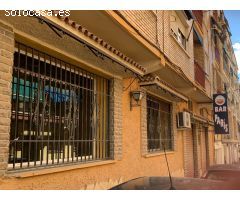 Venta de Bajo Esquinero en Paterna