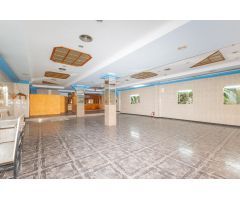 Venta de Bajo Esquinero en Paterna