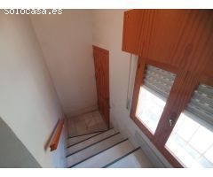 ALICUN VIVIENDA EN PLANTA ALTA + SOLARIUM + 1 HABITACION + TERRAZA + COCINA CON CHIMENEA