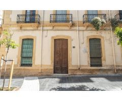 CASA PARA REFORMA INTEGRAL CENTRO - CATEDRAL: VARIAS FINCAS Y HABITACIONES