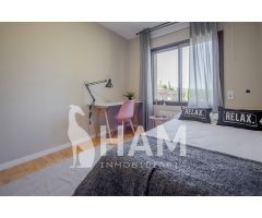 Habitación cómoda y luminosa totalmente equipada.