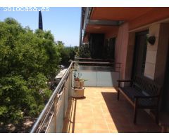 Fantástico piso en Gava Mar con terraza, piscina y parking
