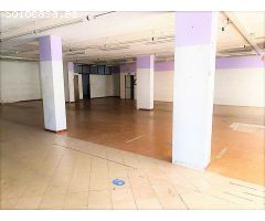 2 LOCALES UNIDOS CON UN TOTAL DE 480M² EN LA MEJOR ZONA DEL VENDRELL