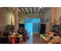 ALG137 - PISO-PLANTA BAJA DE 380M2 EN LA PLAÇA DEL MERCAT DE ALGEMESÍ