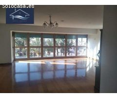 ESPECTACUYLAR Y AMPLIO PISO EN VENTA - ZONA CENTRO - PUERTO DEPORTIVO