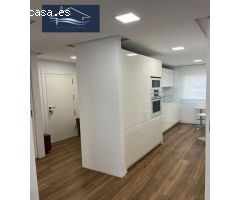 IMPRESIONANTE PISO EN PLAYA SAN JUAN - ZONA CABO HUERTAS - LUJO Y CONFORT