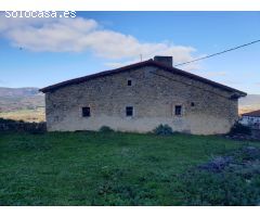 CASA PARA REFORMAR CON TERRENO,