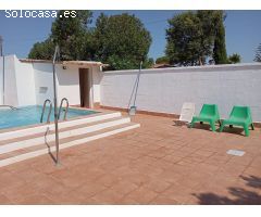 CHALET EN LA ZONA DE LAS VEGUETAS