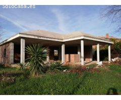 Casa con terreno en Venta en Alhaurín de la Torre, Málaga