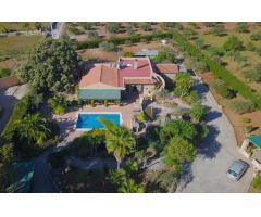 Casa de campo en Venta en Alhaurín el Grande, Málaga