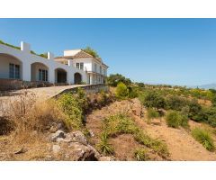 Villa en Venta en Alhaurín el Grande, Málaga