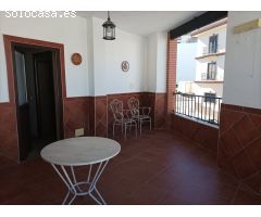 Propiedad con dos apartamentos independientes en pleno centro de Alhaurin el Grande.